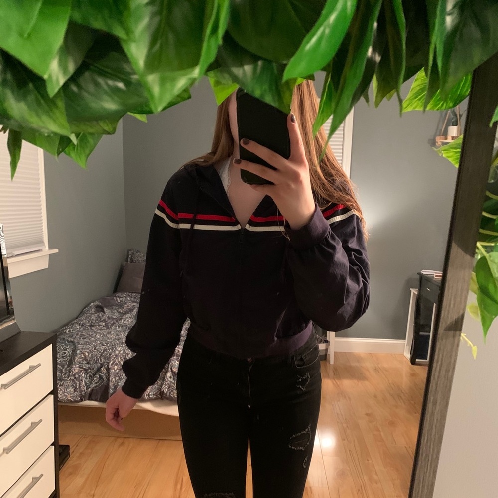 Cropped lightweight jacket